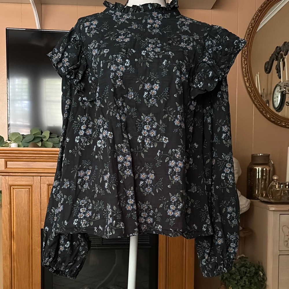 Floral Green Women's Top with Ruffle Details
